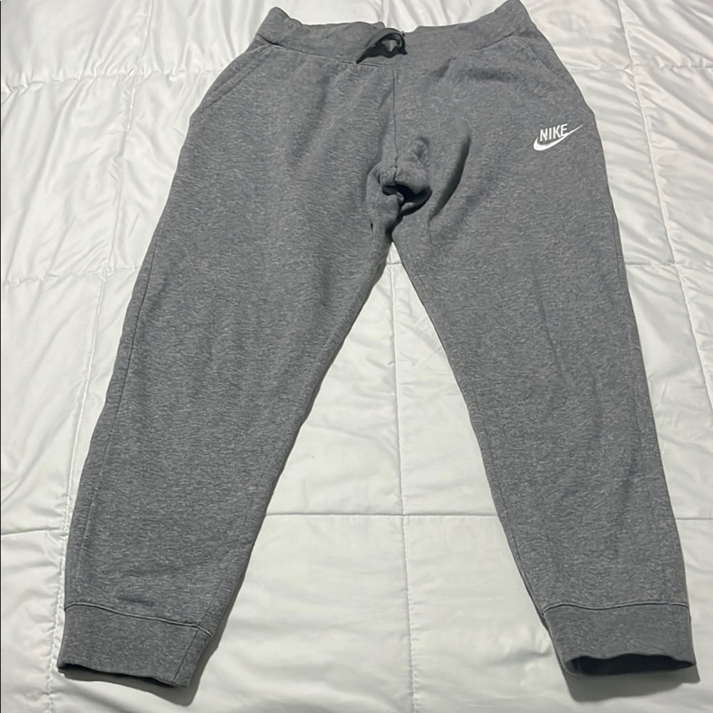 Nike Gray Sweatpants with Elastic Cuffs and Tapered Fit